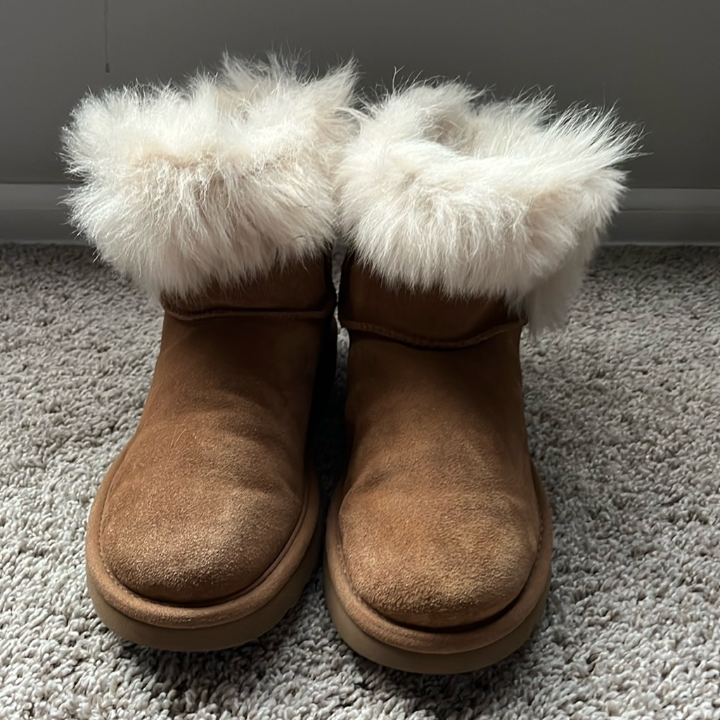 Women’s Ugg Boots - Size 7
